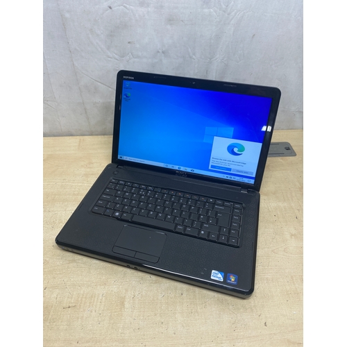 Dell Inspiron N5030 laptop, Pentium CPU, 3GB RAM, 320Gb hard drive - windows  10 installed - with cha