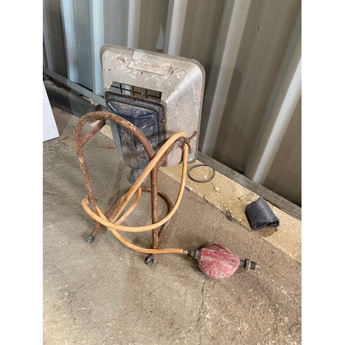129 - Vintage gas portable heater