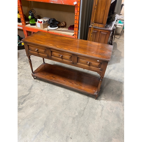 189 - Large side wall 3 drawer table - Lx 135cm, Dx 46cm, Hx 86cm