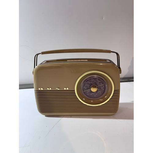 170 - Vintage Bush Radio