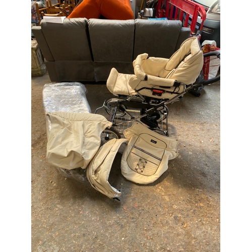193 - Emmaljunga pram & carry cot - clean condition