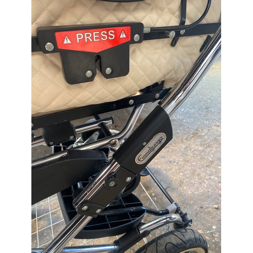 193 - Emmaljunga pram & carry cot - clean condition