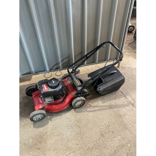 207 - Briggs & Stratton petrol lawnmower - working