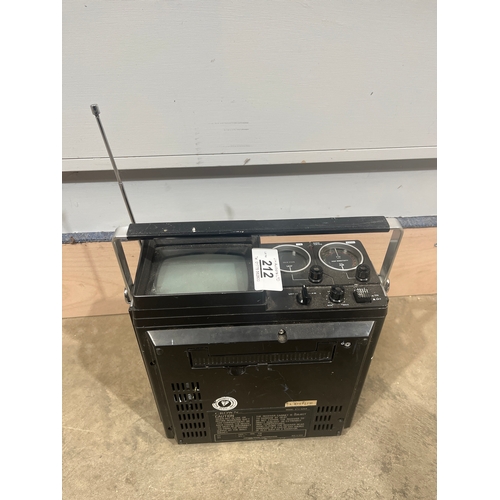 212 - Crown Radio - Model: 5TV-525R