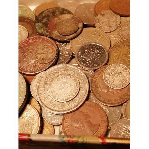 39A - A Hofnar cigar box full of mixed coinage (silver noted)