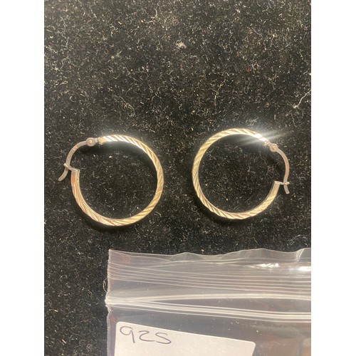 34B - 925 Sterling Silver hoop earrings 2.1g