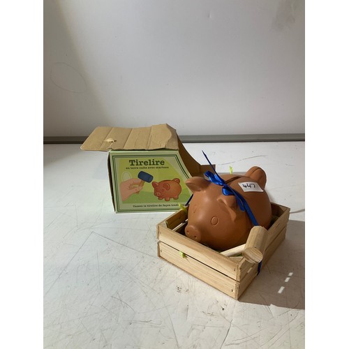 98 - Terracotta piggy bank with hammper