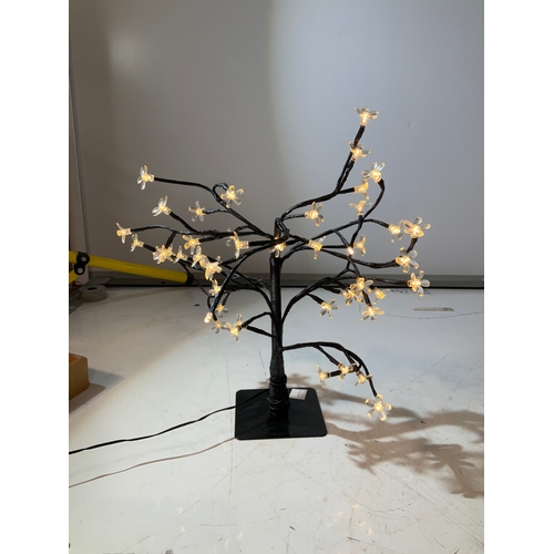 285 - LED light up tree