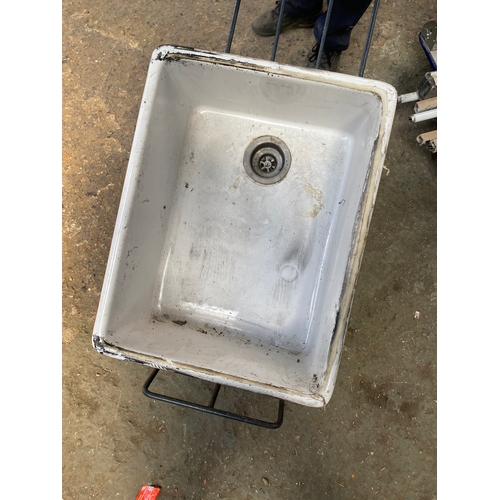 290 - Large Belfast sink - 60x45cm