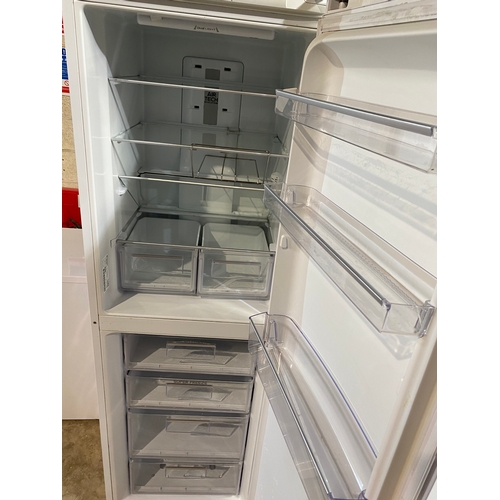 419 - Hotpoint fridge freezer - clean - tested & working