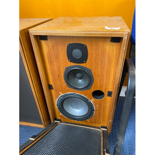 63 - Pair of vintage Castle Audio speakers - model Conway - working