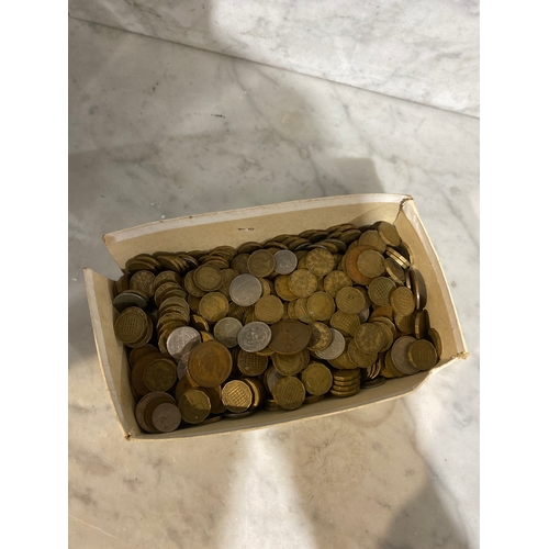 8 - Large quantity of mainly brass 3p coins with some other mixed coinage - 3kg in weight