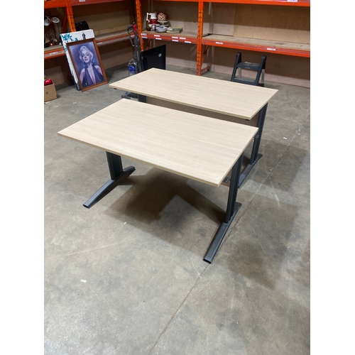 141 - 2x office desks - 120x75cm & 150x75cm