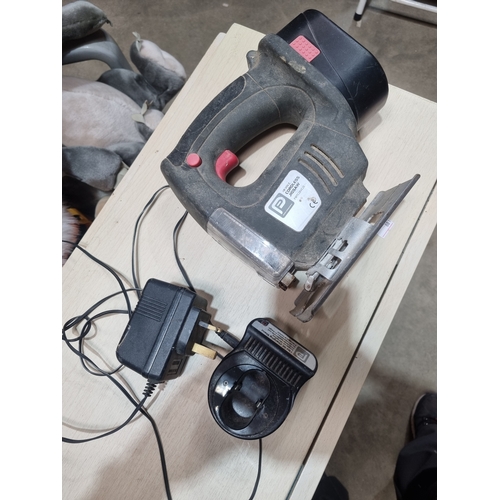 429 - Performance 18v cordless jigsawt tested and working with charger