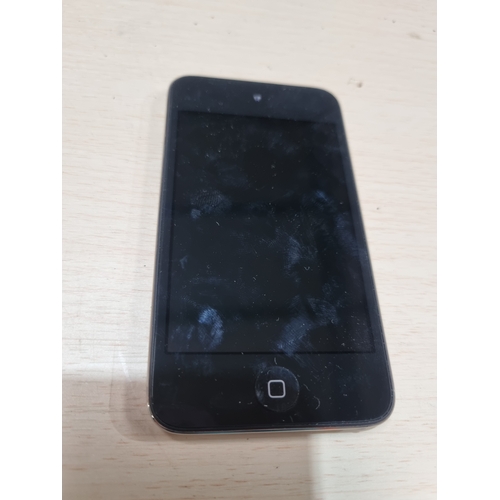 431 - Apple iPod 8gb - reset for use