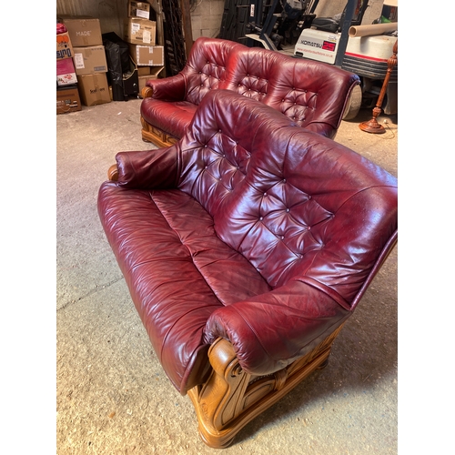 435 - Red leather sofa set with wooden frame