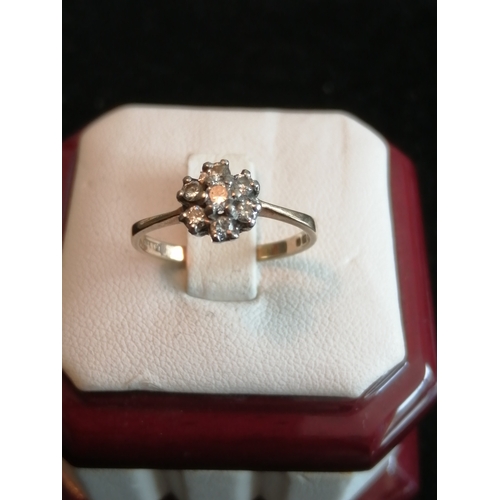 28A - 9ct gold ring set with 7 diamonds 1.66 grams Size N