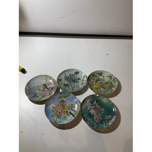 42 - Quantity of Villeroy & Boch Heinrich fairy plates