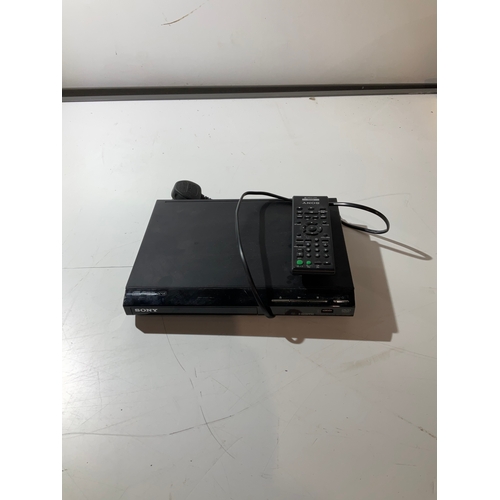 171 - Sony DVD player with remote - DVP-SR760H