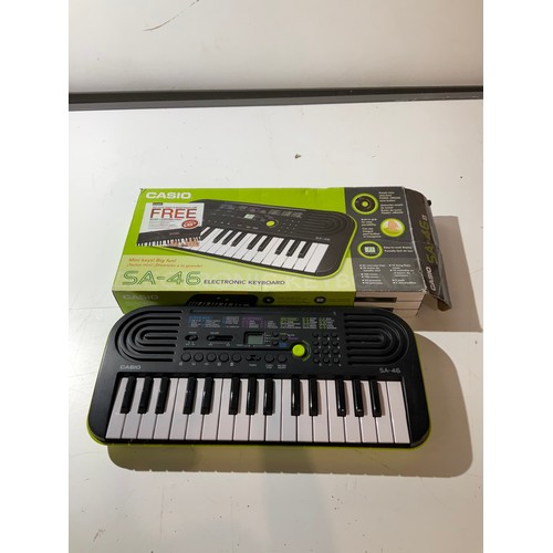 188 - boxed Casio Key board