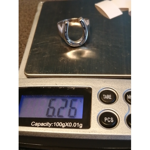 25A - Silver ring (lucky horseshoe design) 6.26 grams Size R