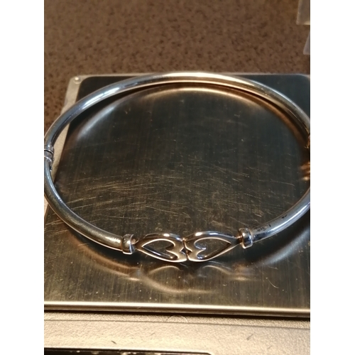 26A - Silver bracelet (2 hearts design) 8.80 grams