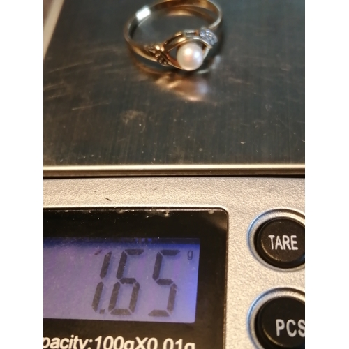 28A - 9ct gold ring 1.65 grams Size P