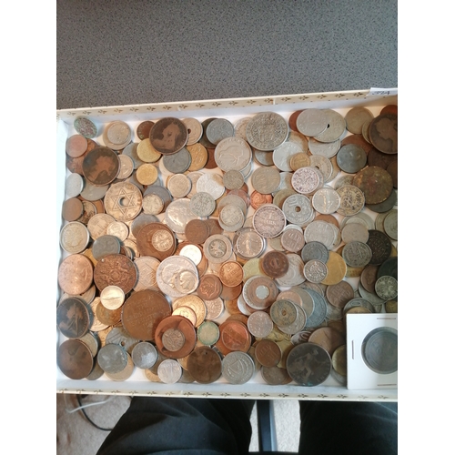 39A - Box of mixed coinage (silver noted)