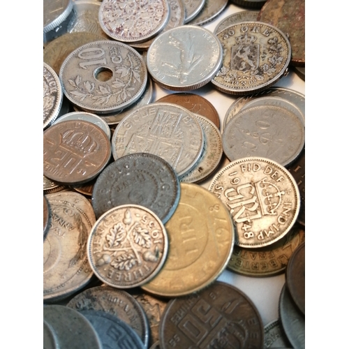 39A - Box of mixed coinage (silver noted)