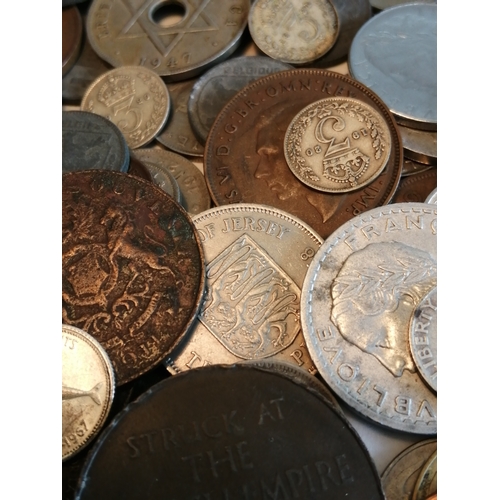 39A - Box of mixed coinage (silver noted)