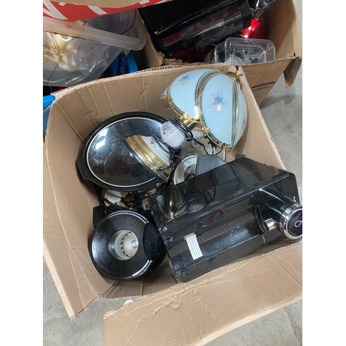 184 - Very large quantity of mixed lot inc lamps, kitchen appliances, extension leads etc