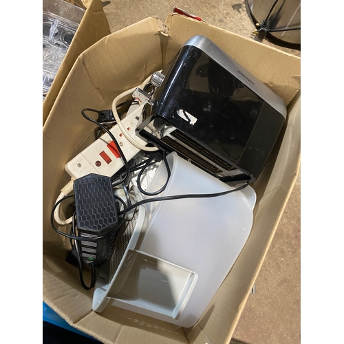 184 - Very large quantity of mixed lot inc lamps, kitchen appliances, extension leads etc