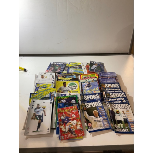 192 - Large quantity of various football programmes