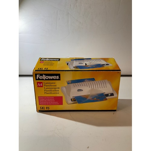 145 - Fellows A4 laminator SXL 95