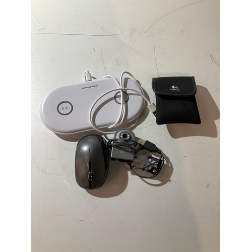 2 - Wireless mouse, Logitech webcam and dual wireless charger