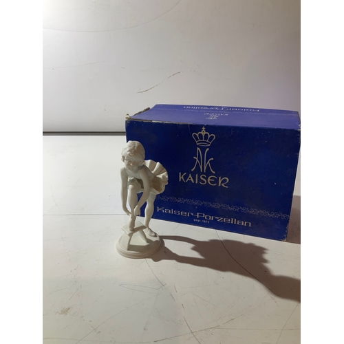 25 - Kaiser west German ballerina figurine