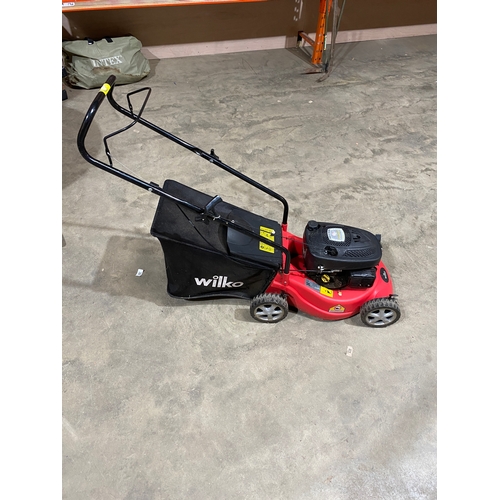 Wilko DG350 petrol lawnmower working