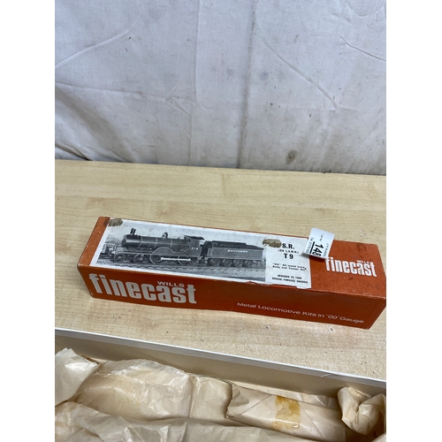 148 - Wills finecast metal locomotive kits in 00 gauge of SR T9