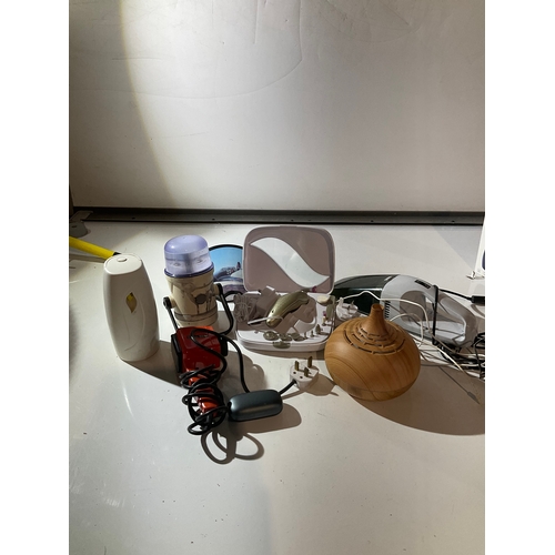 92 - Collection of Mixed General Household Items inc handheld vacuum & air mister