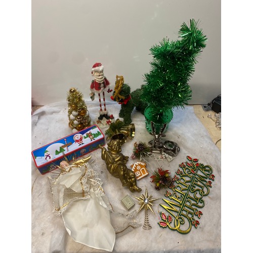 204 - Mixed Christmas decoration lot inc an angel, signs & tea light holder