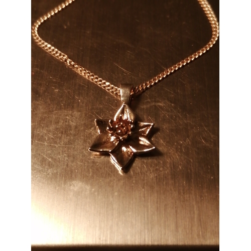 20A - Silver necklace with flower design 4.24 grams