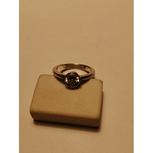 21A - Silver ring set with solitaire gemstone 3.25 grams Size N