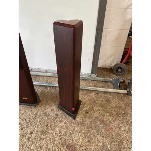 182 - Pair of floor standing speakers - working order - 85cm tall