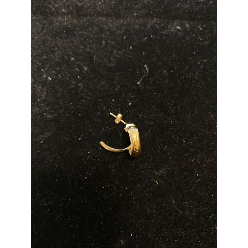 28B - 375 gold hoop earrings 0.55g