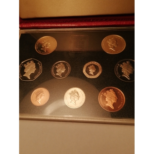 37A - 1989 proof set Includes 2 x 2 pounds coins (Bill and Claim of rights) in red deluxe case (9 coins)