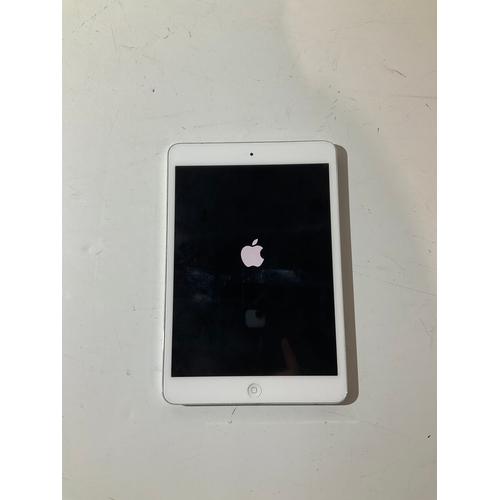 27 - Apple iPad mini A1432, 8GB, reset ready for use