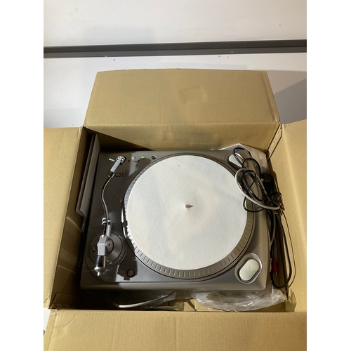 309 - Ion USB turntable