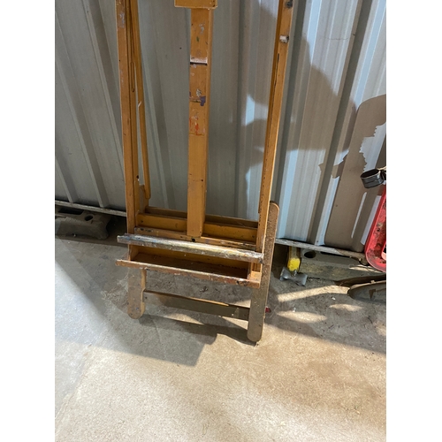 211 - Large 6ft artists easel