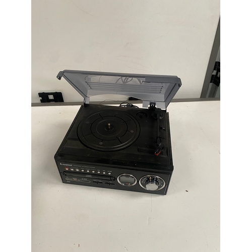 352 - Steepleton turntable CD radio system SMC98C