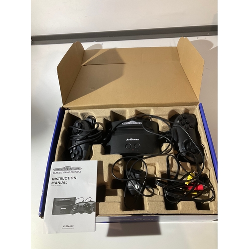 372 - Sega mega drive game console with box